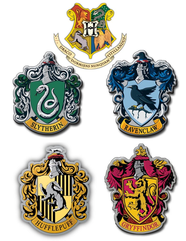Hogwarts House Crests Sm Harry Potter Crafts Harry Potter Diy Harry Potter Bday