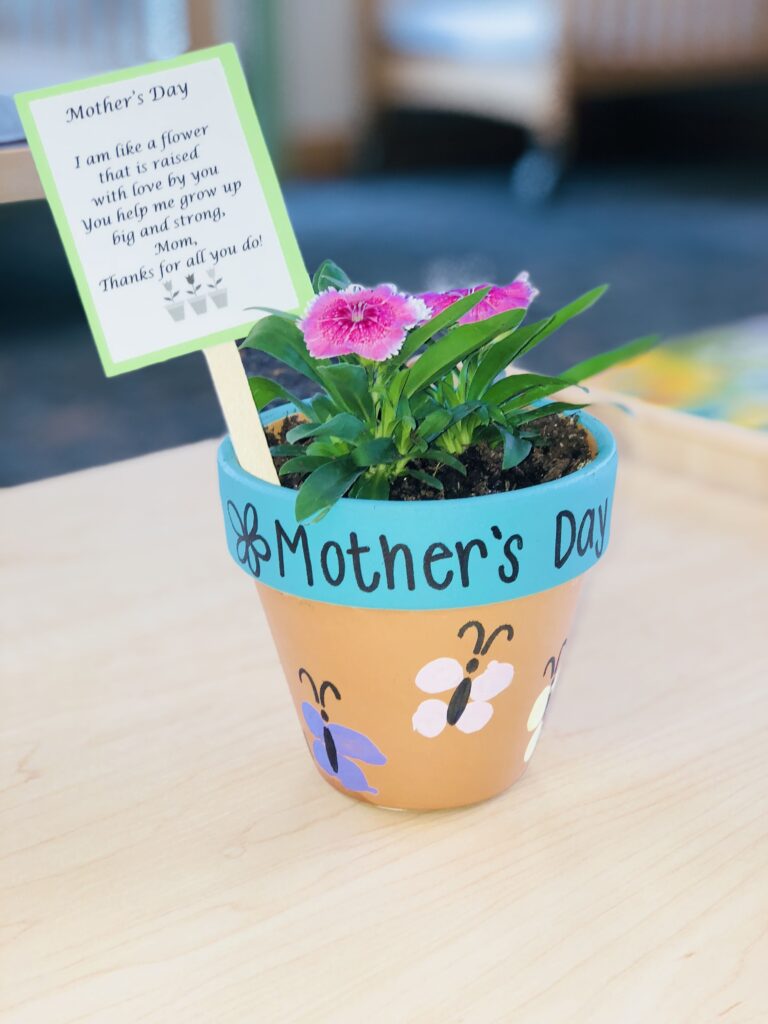 Mother s Day Art Project Infant Art Flower Pot Fingerprints Infant Classro Mothers Day Crafts Preschool Mother s Day Activities Mothers Day Crafts For Kids