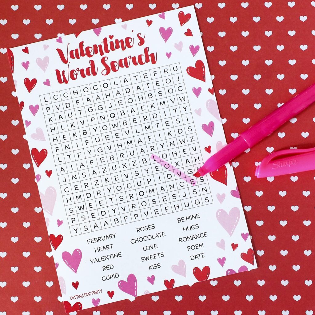 Amazon DISTINCTIVS Valentine s Day Word Search Classroom Party Game 25 Player Cards Toys Games